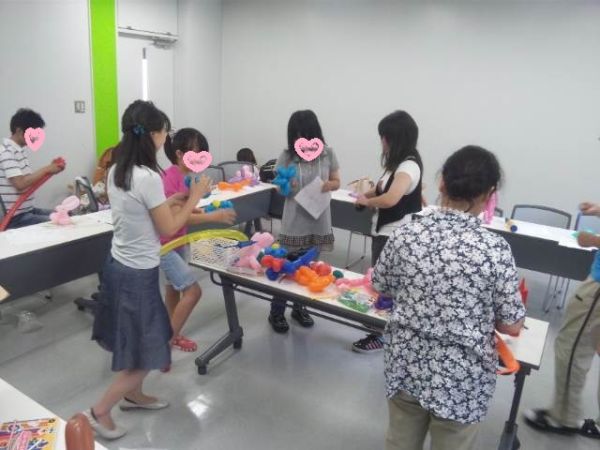 Happy Balloon Project 愛知県私学サマーセミナーの初めてさんのためのバルーン体験