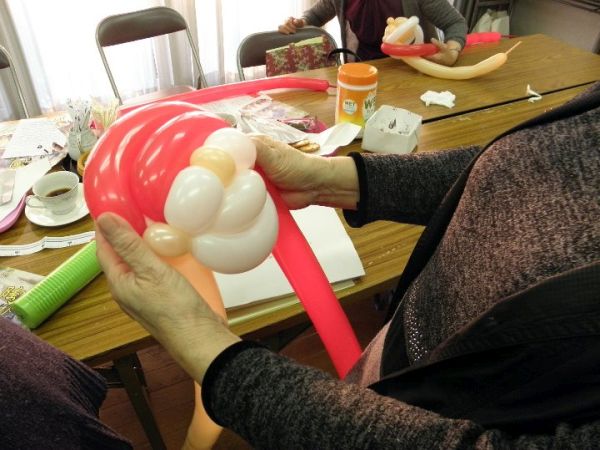 Happy Balloon Project 求名駅前区長寿会バルーン教室