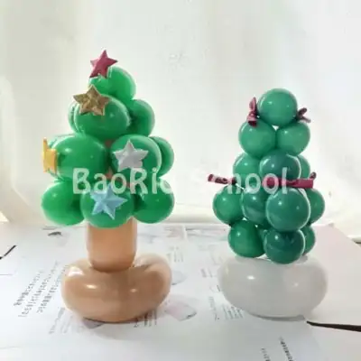 クリスマスリース直径36cm、クリスマスツリー高さ21cm(星つき)