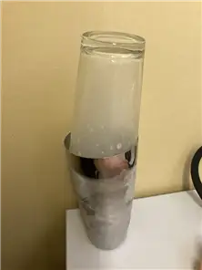 シェーカー振ると
