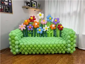 ルーンさん作品緑ソファ