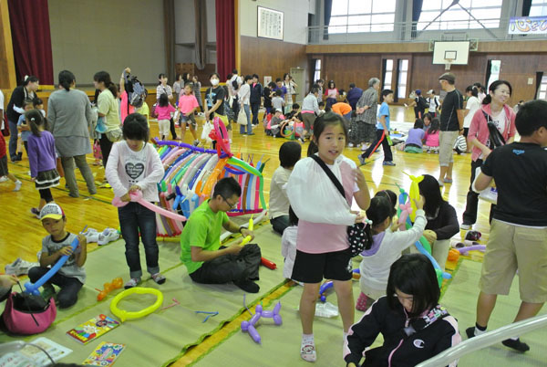 Happy Balloon Project 滝沢村立篠木小学校フリーマーケット