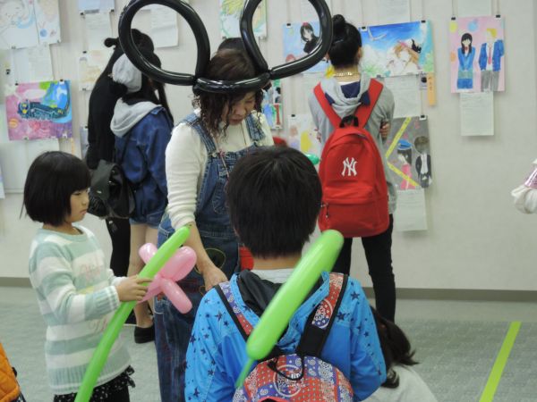 Happy Balloon Project 福島県新地町図書館まつりバルーンワークショップ