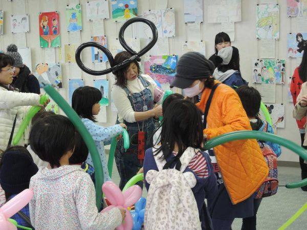 Happy Balloon Project 福島県新地町図書館まつりバルーンワークショップ