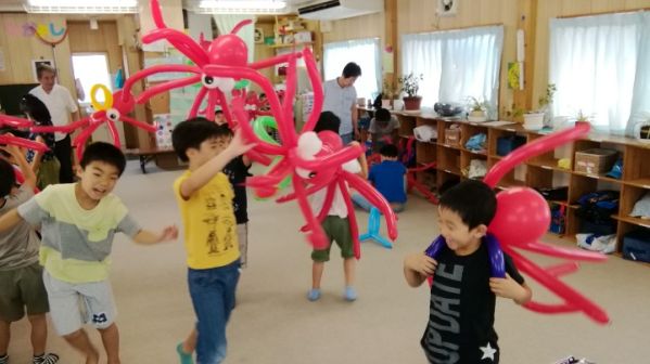 Happy Balloon Project 学童保育所なかよし夏休みバルーン体験