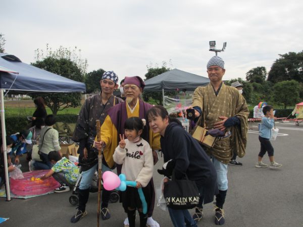 Happy Balloon Project 東海村舟石川1区祭りでのバルーンのグリーティングおよび体験