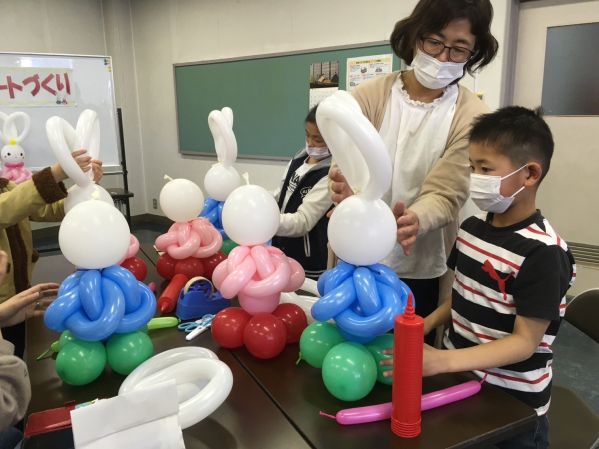 Happy Balloon Project おひなさまのバルーンアートづくり