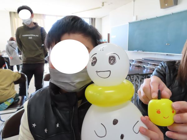 Happy Balloon Project バルーンアートで雪だるまを作ろう