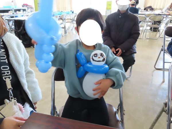 Happy Balloon Project バルーンアートで雪だるまを作ろう