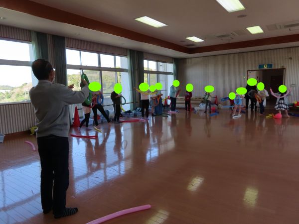Happy Balloon Project 子ども教室でバルーンアート