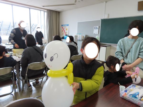 Happy Balloon Project バルーンアートで雪だるまを作ろう