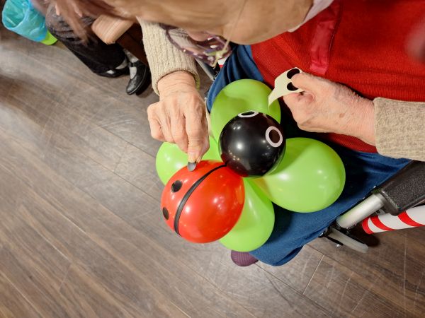 Happy Balloon Project ヨナハリハビリデイサービス