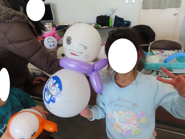 Happy Balloon Project バルーンアートで雪だるまを作ろう