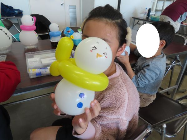 Happy Balloon Project バルーンアートで雪だるまを作ろう