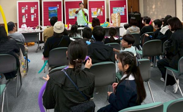 Happy Balloon Project みなくる小中学生作品展バルーンアート教室