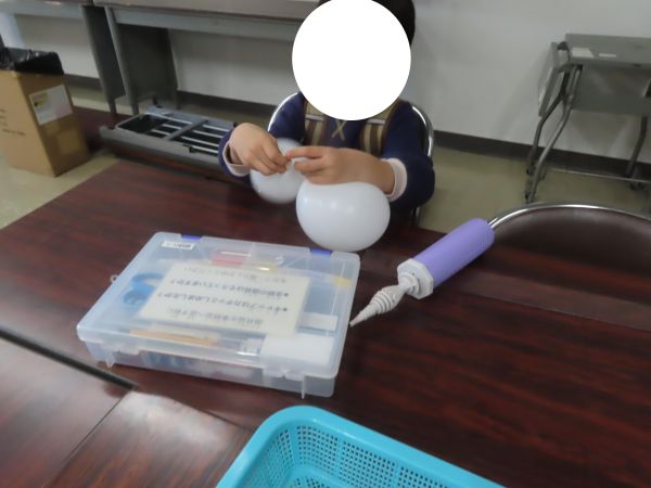 Happy Balloon Project バルーンアートで雪だるまを作ろう