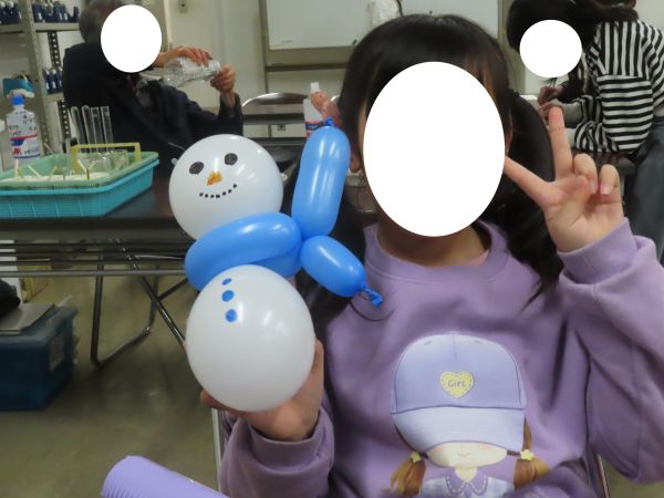 Happy Balloon Project バルーンアートで雪だるまを作ろう