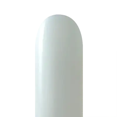 グレー