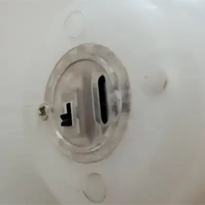 スイッチおよび充電部