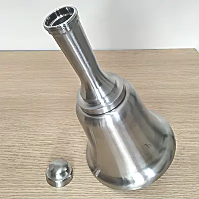 トップを外したところ
